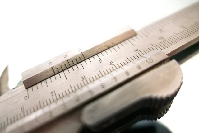 measure up, calliper, tool, accuracy, exactly, craft, calculate, ruler, centimeters, measure, metric, metal, thread, precision, turned part, screw, ruler, ruler, ruler, ruler, metric, metric, metric, precision, precision, precision, precision, precision. Measurement failures that quietly mislead creative decisions, and how to check for each