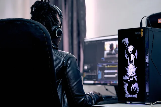 editing, video, computer, video editing, adobe, digital, production, professional, editor, headphones, listening, video editing, video editing, video editing, video editing, video editing. How to review creative software so the test is designed before access is granted